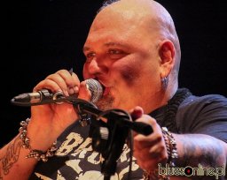 Popa Chubby at Jimiway 2012 (7)